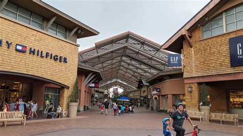 traverse mountain center outlet.